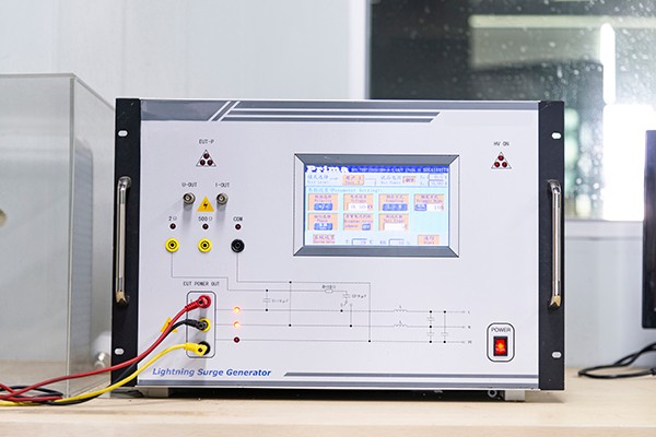 雷击浪涌发生器